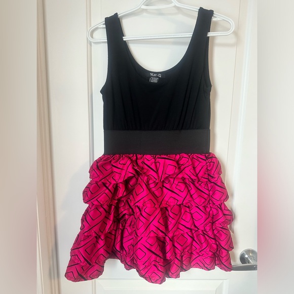 Dresses & Skirts - Pink and Black Dress